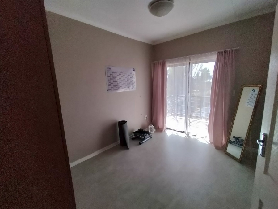 3 Bedroom Property for Sale in Langenhovenpark Free State